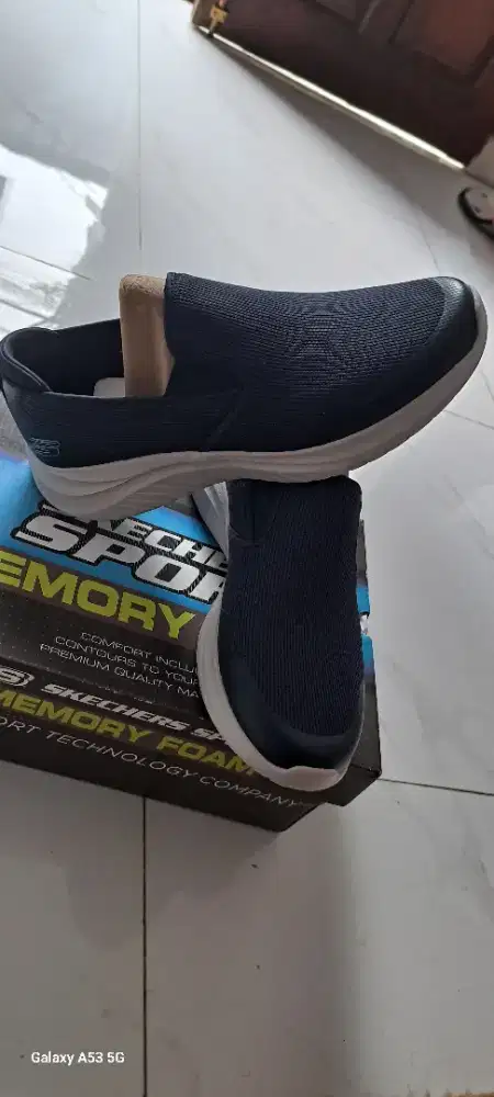 Jual sepatu Skechers Sport