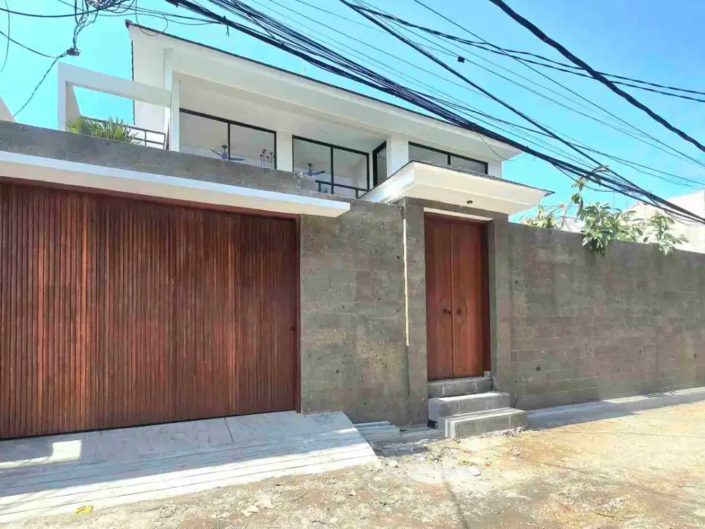 Newly Villa Modern Stylish Banjar Semer Kerobokan Bali