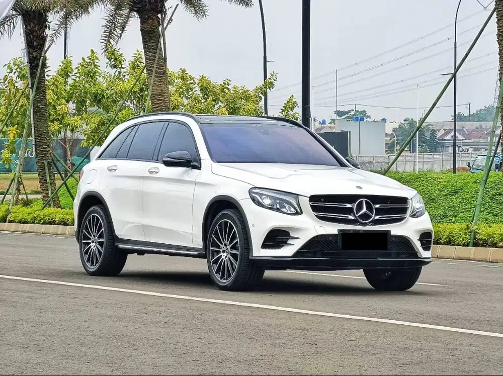 Bayar TDP 30 jt bungkus GLC 200 AMG 2.0 (X253) Night Edition 2019