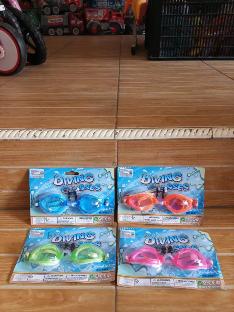 mainan anak kacamata renang