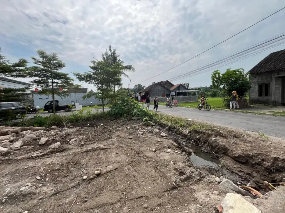 Jl Wates km 4, 8 Menit Titik Nol Yogyakarta