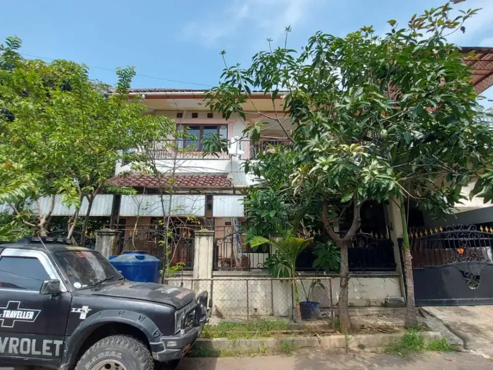 Dijual Rumah Posisi Hook Furnished Dekat 2 Stasiun di Harapan Baru