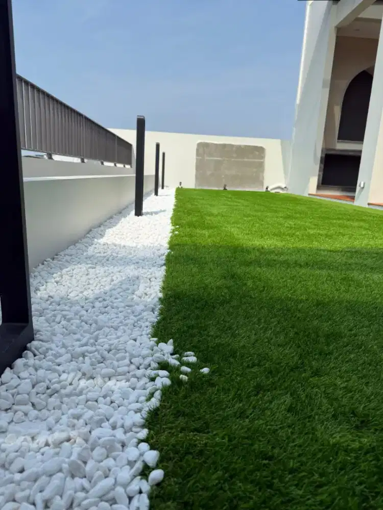 Juak rumput sintetis anti rontok