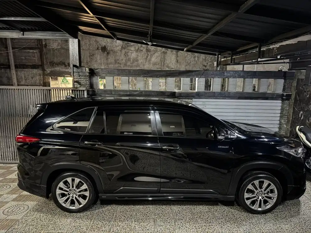 Innova Zenix Q Modelista Hybird  Type Tertinggi