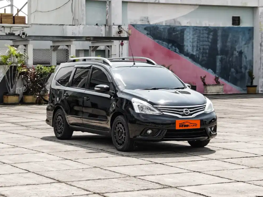 NISSAN GRAND LIVINA 1.5 XV HWS AT kredit DP rendah