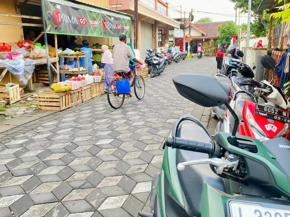 Dibutuhkan 1 org Karyawati Pengalaman Toko Sayur & Buah + Pandai Masak