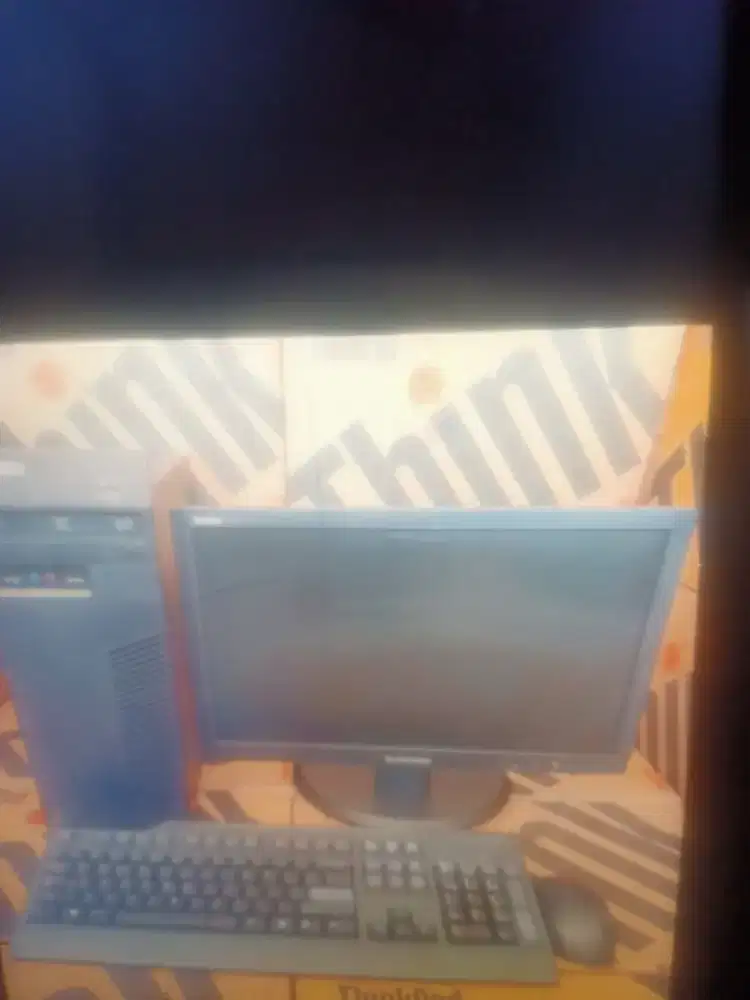 Di jual komputer lenovo