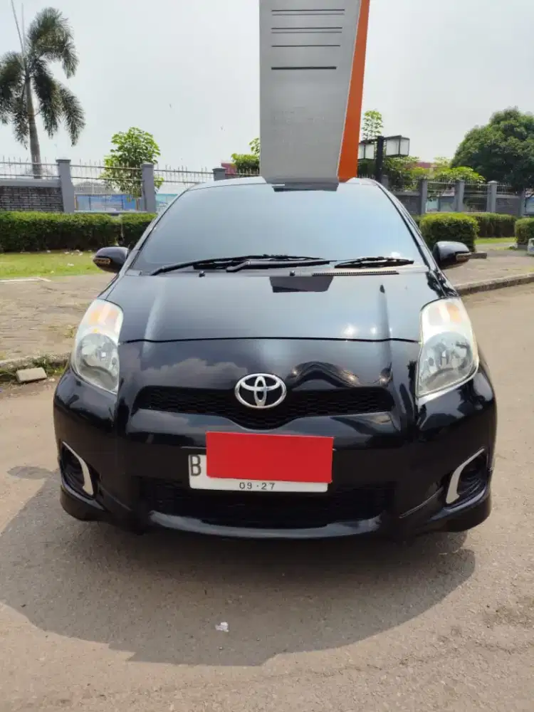 YARIS E AT 2012 ANTIK