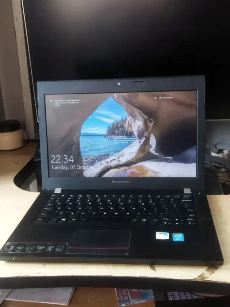 Laptop lenovo Ideapad K2080 core i3