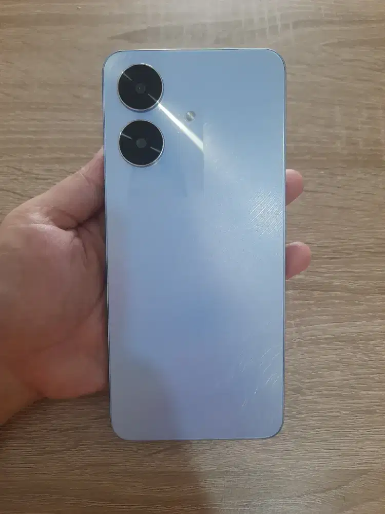 Realme Note 60-4G.ram 6GB/128GB.GOLDEN PONSEL