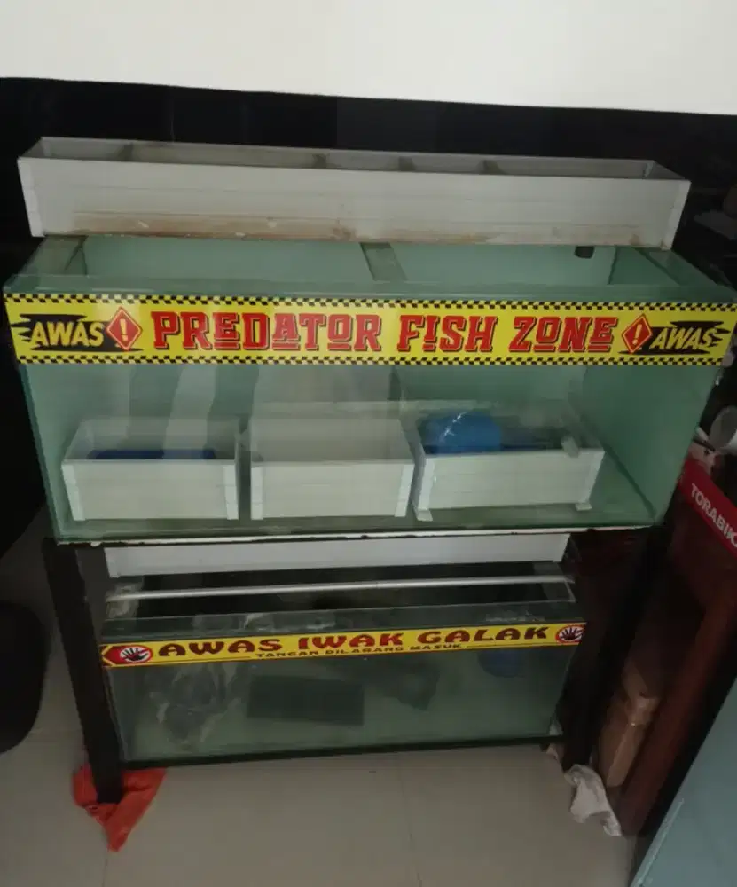 Aquarium Full set ( aquarium atas ) + rak besi