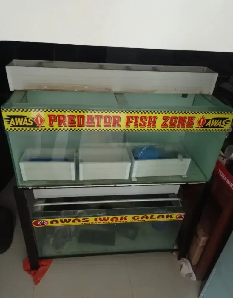 Aquarium Full set ( aquarium atas ) + rak besi