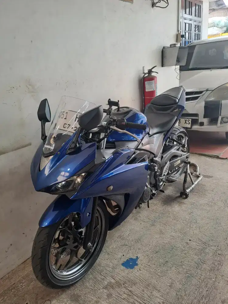 Yamaha YZF R25 2016