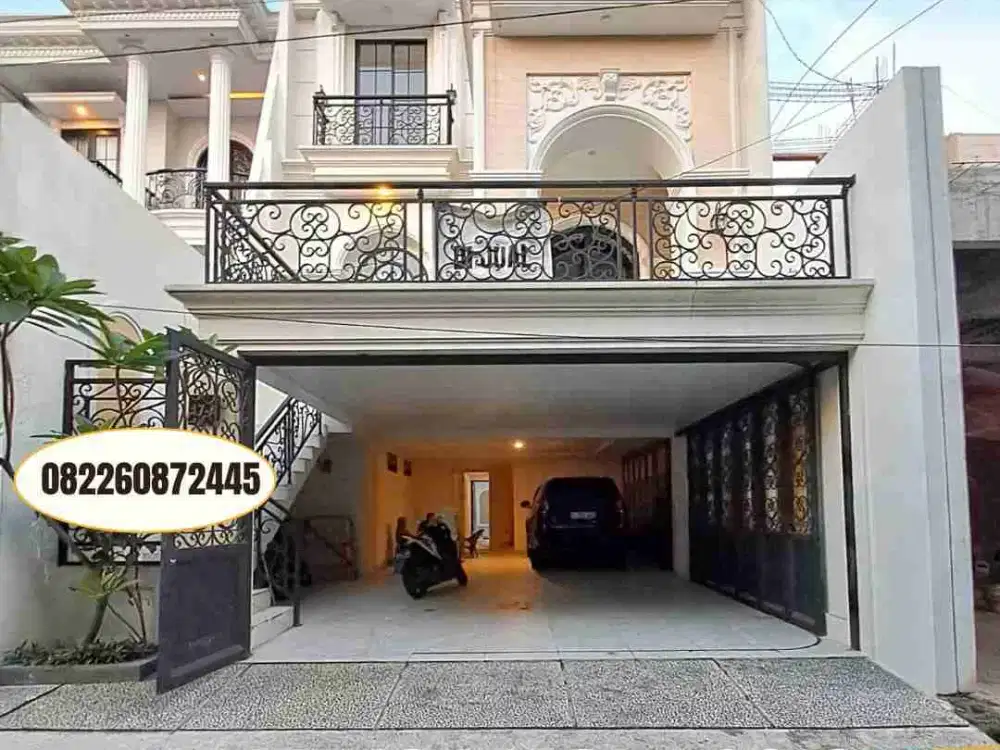 Dijual Rumah American Classic Plus Kolam Renang Pribadi Dalam komplek di Jagakarsa