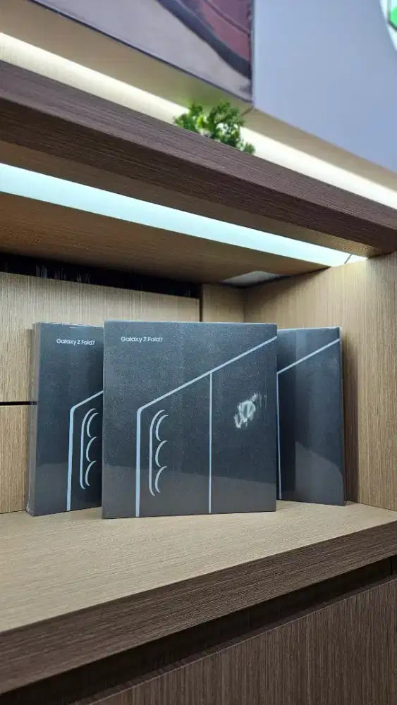 Samsung Galaxy Z Fold 7 16/1Tb Garansi Resmi 1 Tahun