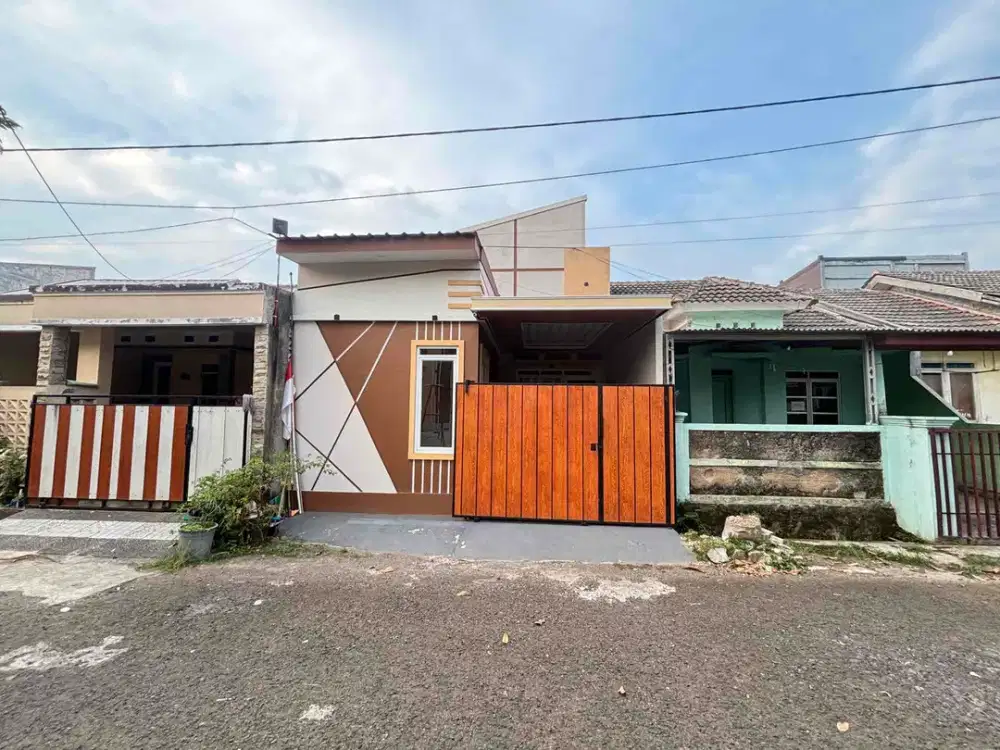 Citra Indah City Cileungsi Jonggol Bogor. Rumah depan taman bermain rumah baru siap huni cantik
