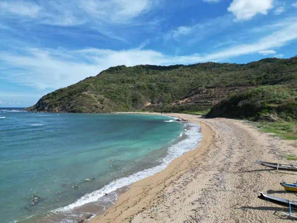 Tanah pinggir pantai beachfront di Areguling dekat kuta Mandalika