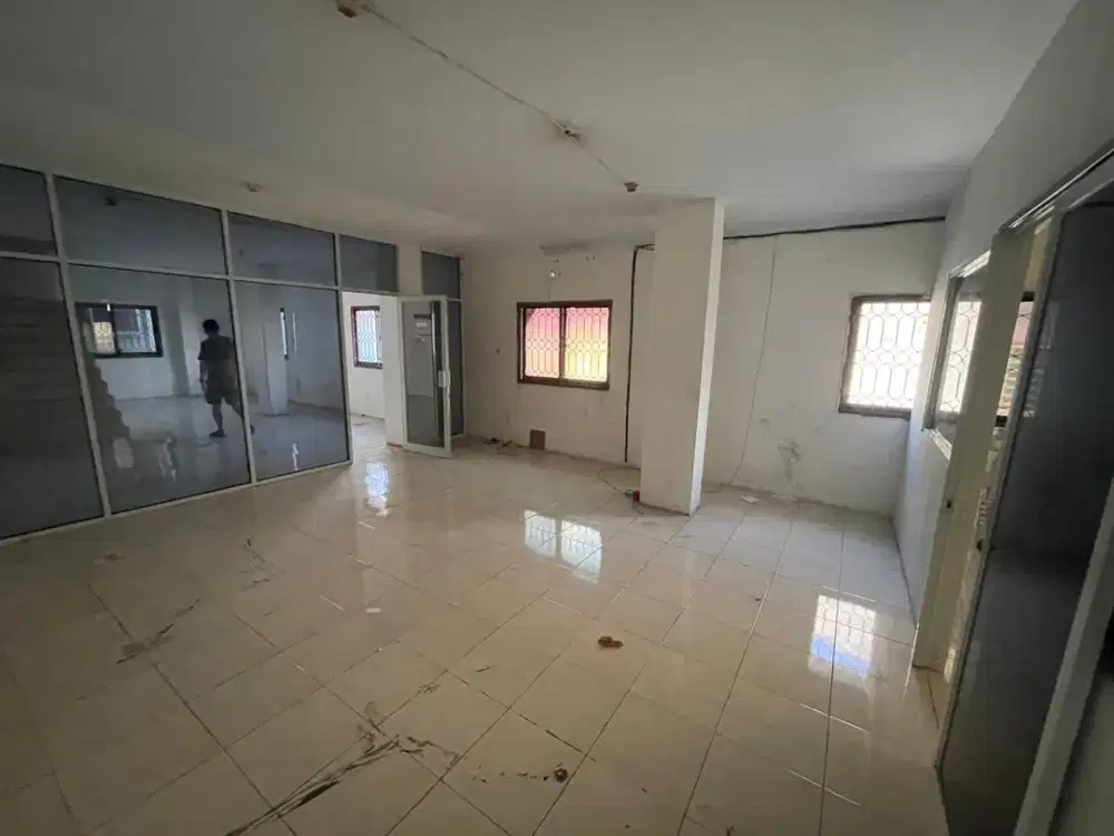Dijual Ruko Hoek 3,5 Lantai Di Pasar Baru Jakarta Pusat