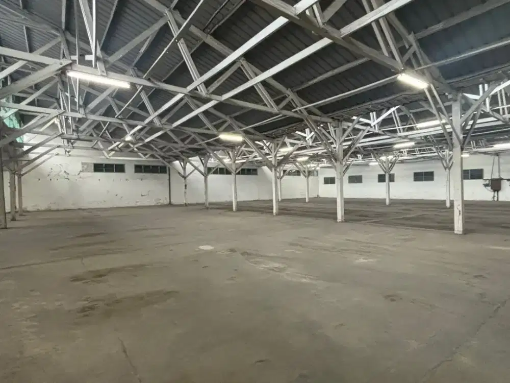 Gudang Moh Toha Hanya 6 Menit Dari Pintu Tol Moh Toha