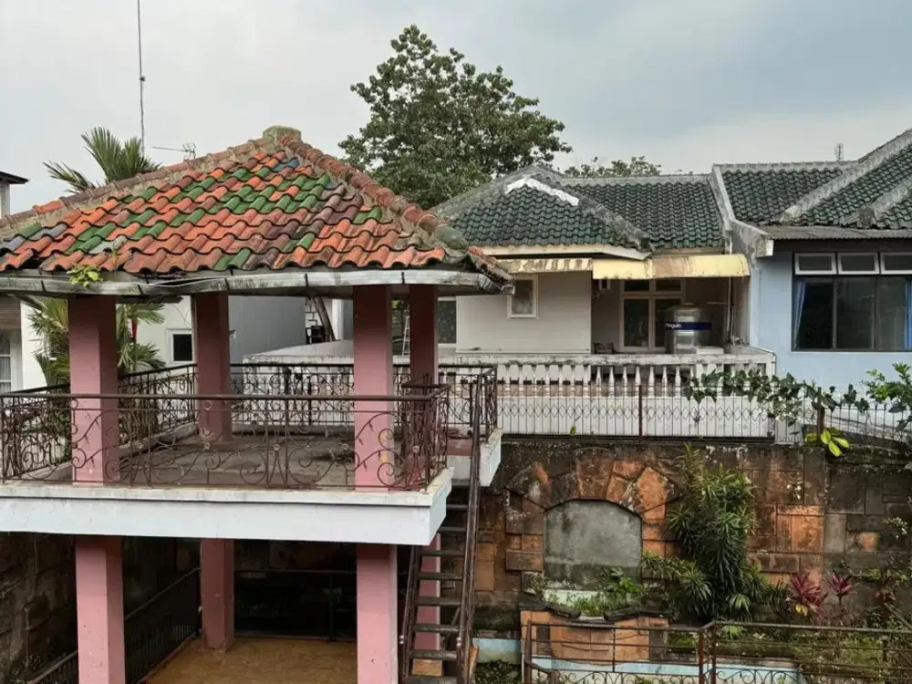 DIJUAL RUMAH PREMIUM 2 LANTAI BAGUS HARGA NEGO BGH SENTUL CITY SSR745