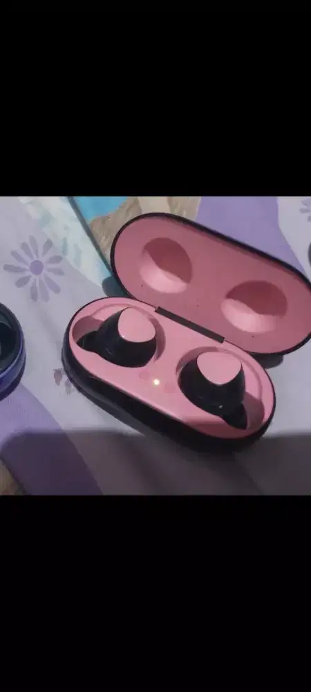 Buds blackpink dari samsung
