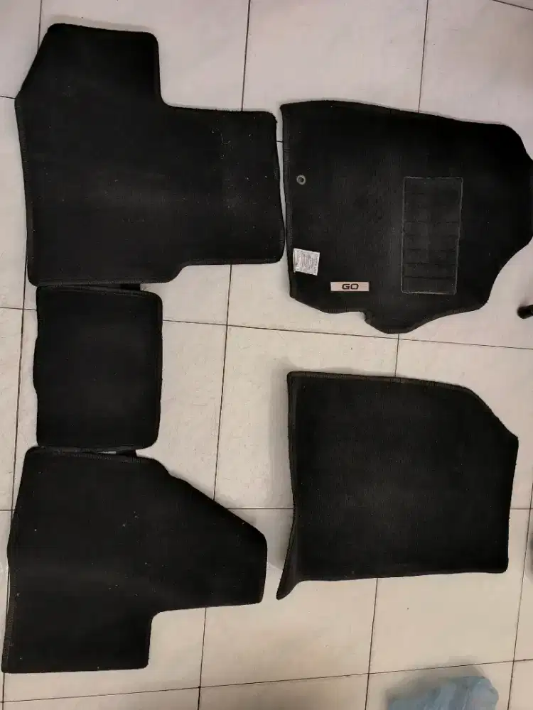 KARPET/ALAS KAKI ORIGINAL DATSUN 2baris