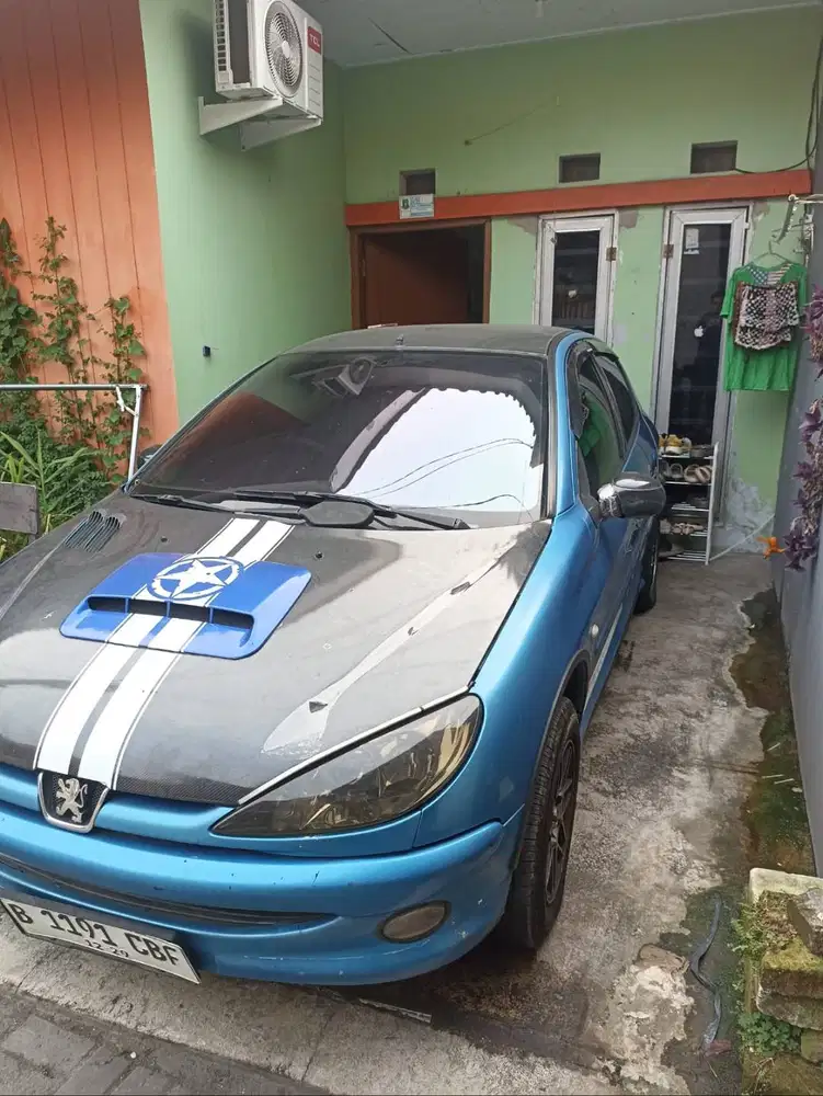 Peugeot 206 XR Automatic 2002 – Hatchback Nyaman & Irit