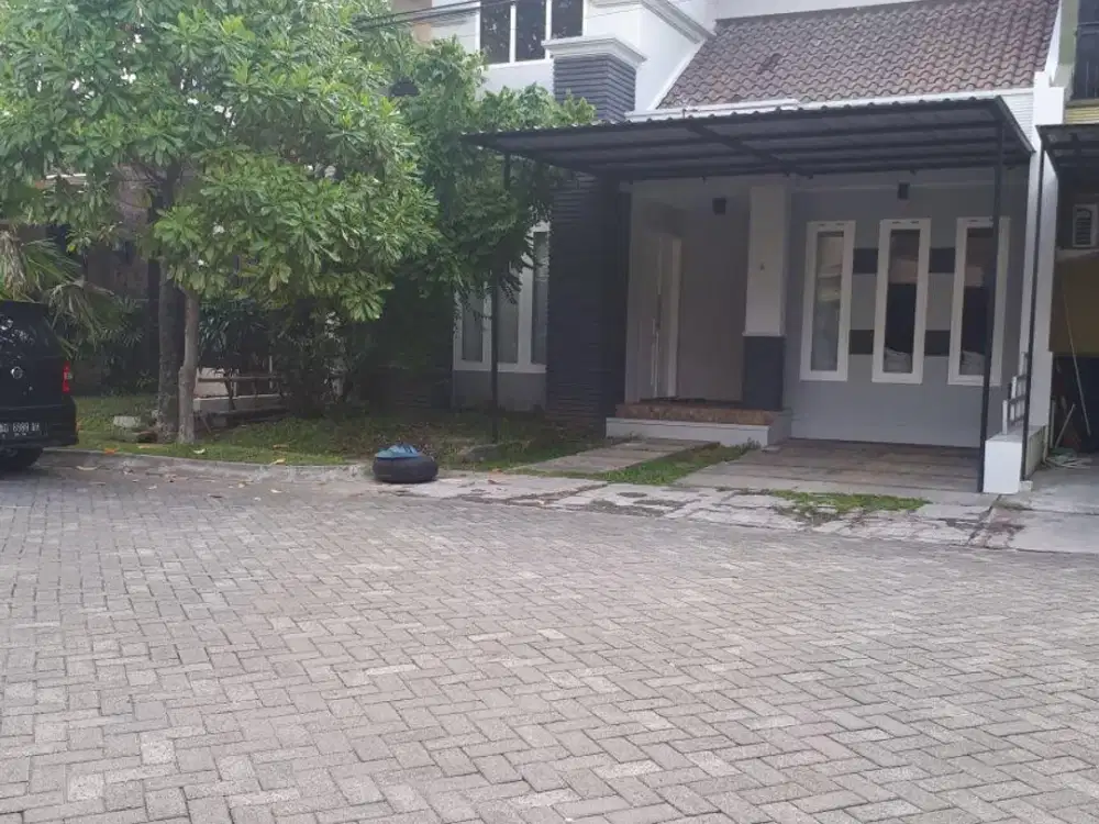 Rumah dijual di Perumahan Tirtamaya Gentan ada swimming pool