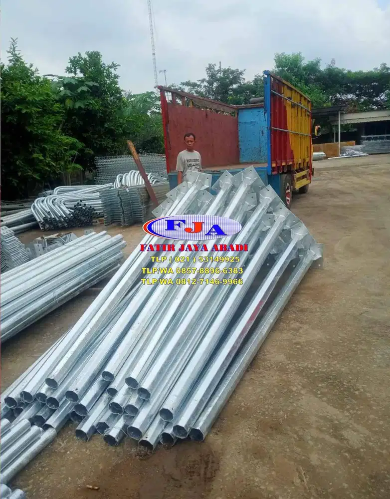 Tiang Lampu Hot Dip Galvanis