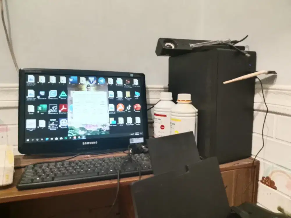 Komputer i5 satu set ssd ram 8 vga jual cepat