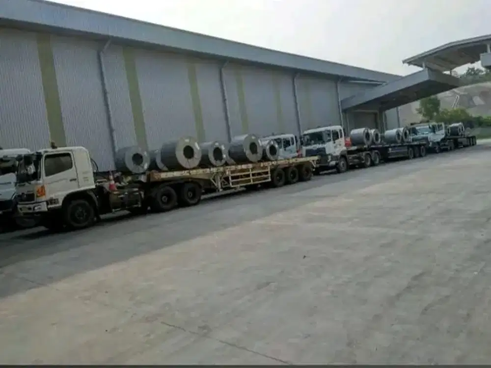 Dijual ex Pabrik di Kawasan lndustri Deltamas, 1 hamparan luas tanah 3 hektar dan ada 2 bangunan.