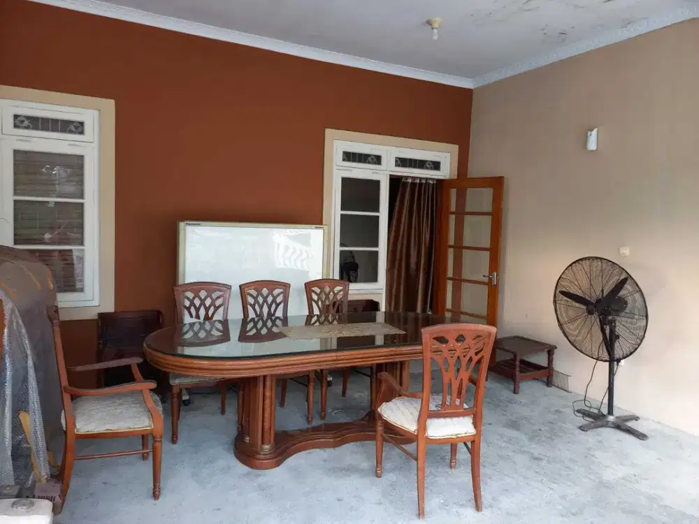 DIJUAL RUMAH MEWAH 2 LANTAI HARGA NEGO TAMPAK SIRING SENTUL CITY SSR372