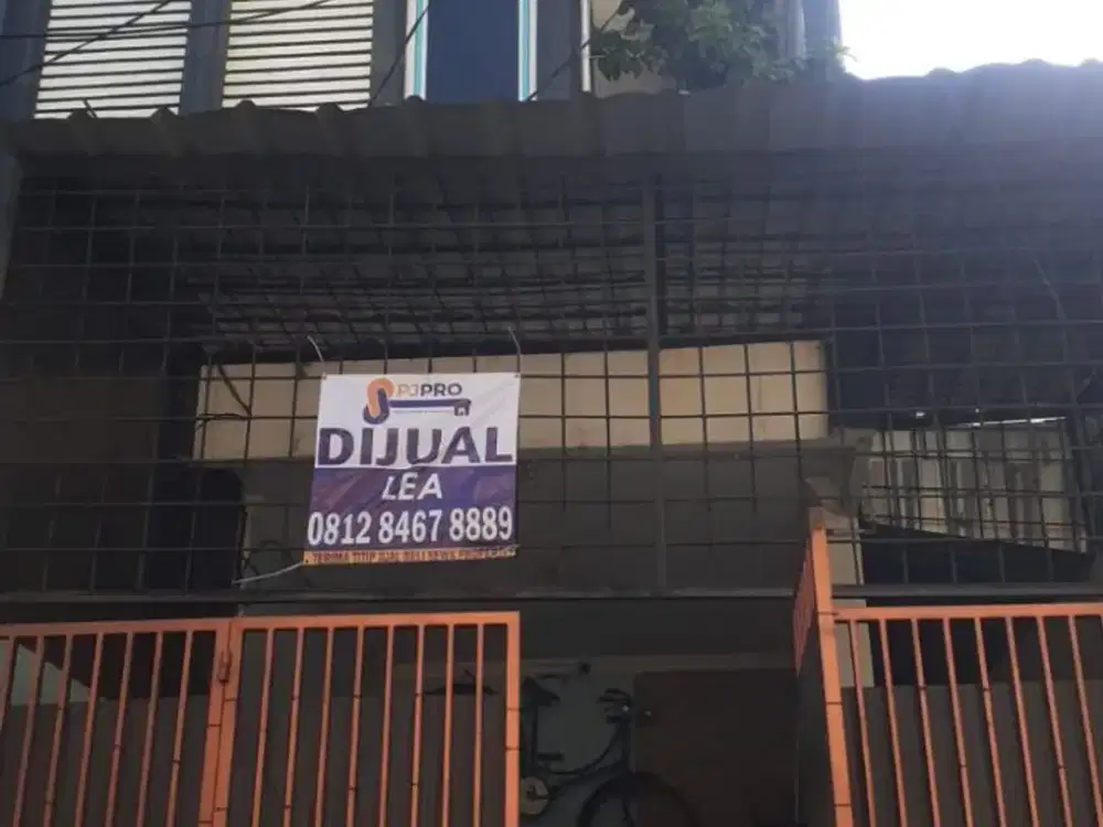 Dijual Cepat Rumah 3 Lantai SHM di Jelambar Jakarta Barat