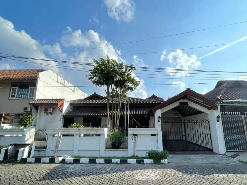 RUMAH MURAH HITUNG TANAH DI SATELIT INDAH-Strategis dekat ke Pusat Kota & Sby Barat