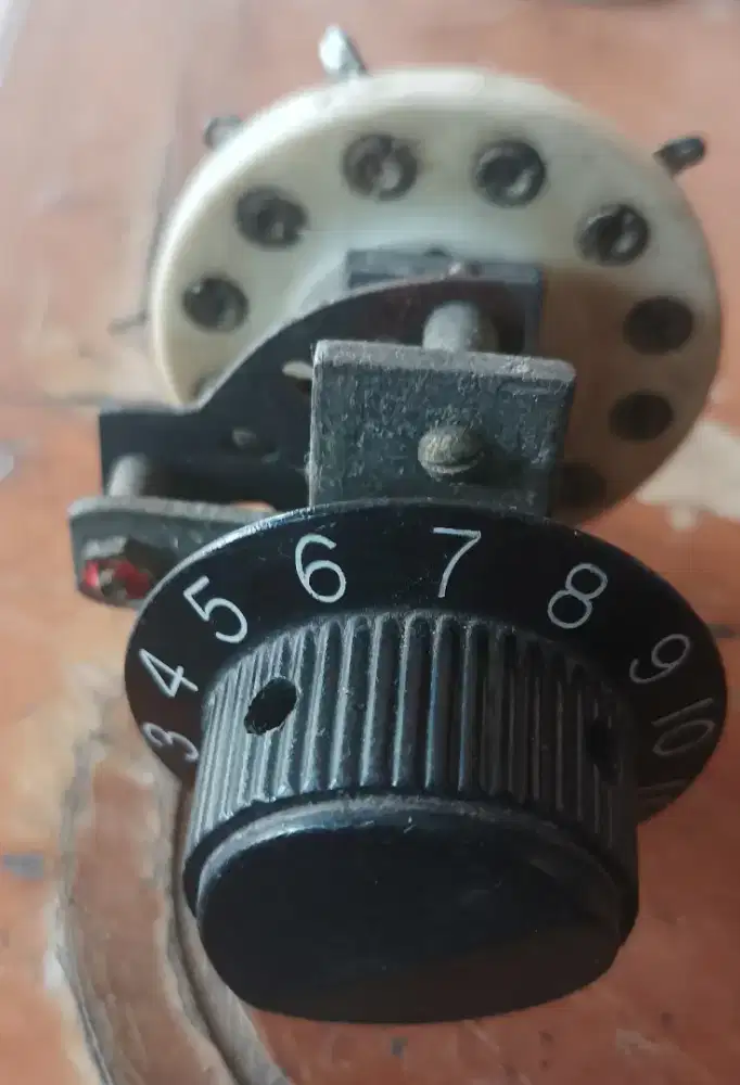 Swict antenna 3 port