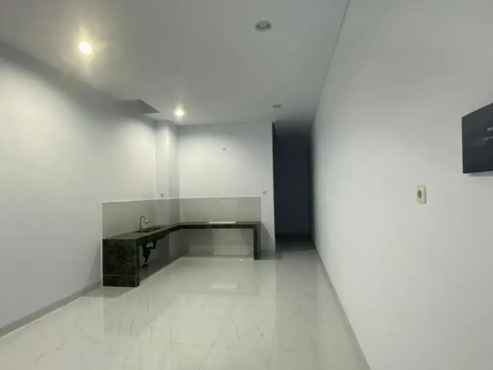 Sewa Cepat Rumah Teluk Gong 4 lantai Ada Rooftop Brand New