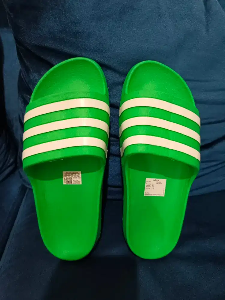 Sendal Adidas Hijau Size 40