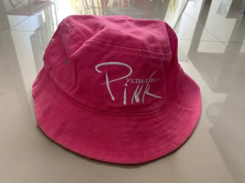 BUCKET HAT VICTORIA’S SECRET PINK - ORIGINAL – PRELOVED