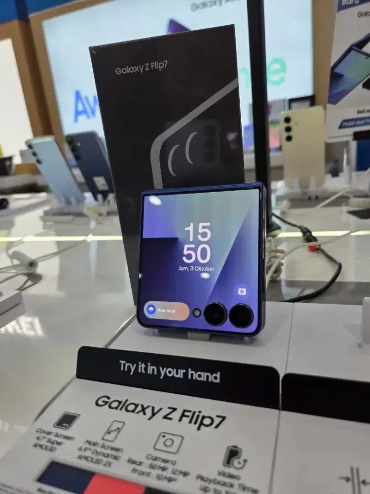 Z Flip7, Free Aksesoris 1.5 juta