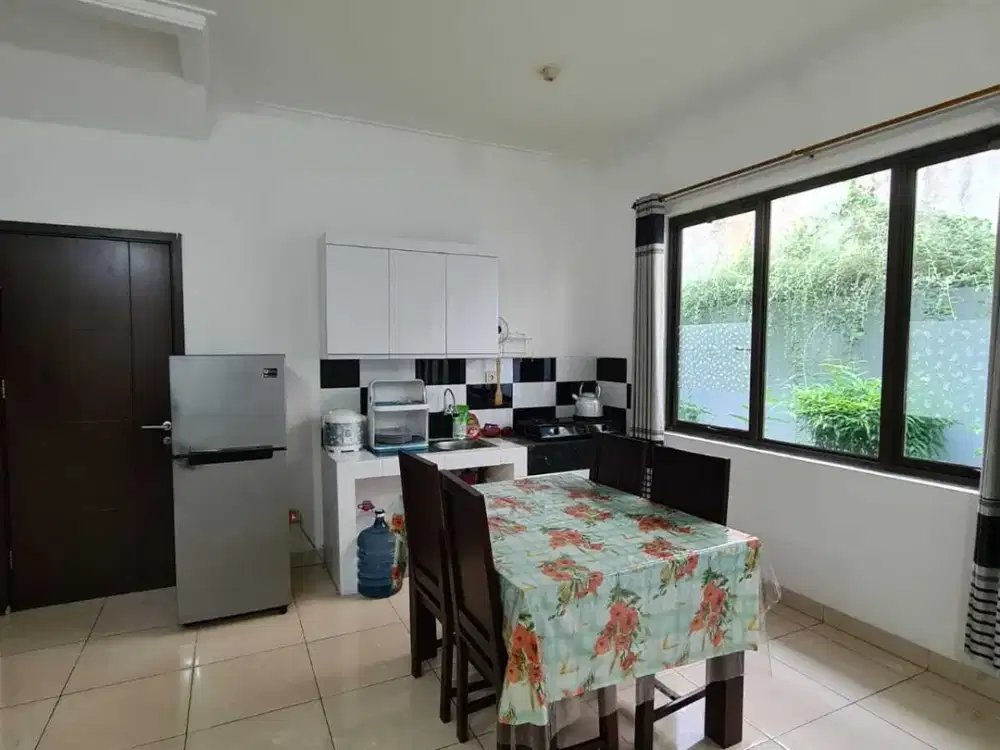 DISEWA RUMAH MEWAH TAHUNAN FURNIS THE ATMOSPHERE SENTUL CITY SSR482 A2