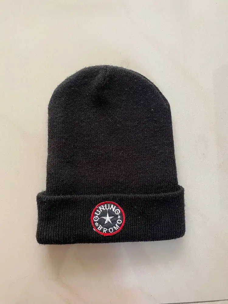 TOPI KUPLUK HITAM BROMO - BAHAN TEBAL – PRELOVED