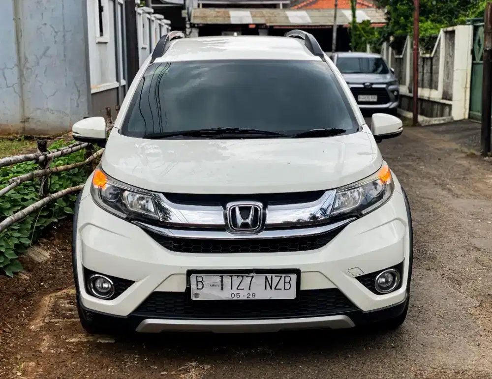 Brv E CVT 2018 Putih DP 5jt Cash Atau Kredit Terbaik SeOLX!