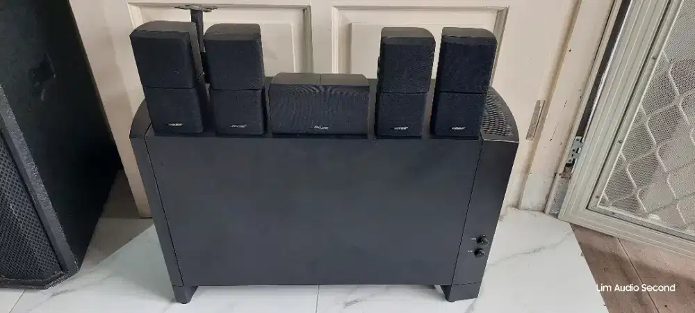 1set bose acoustimas 10.1  usa