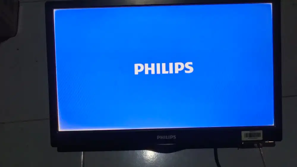 Monitor Murah 16 Inch Minusan Bening