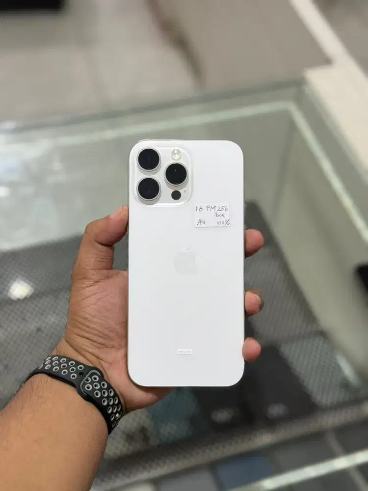 iphone 16 pro max 256gb natural second like new garansi panjang