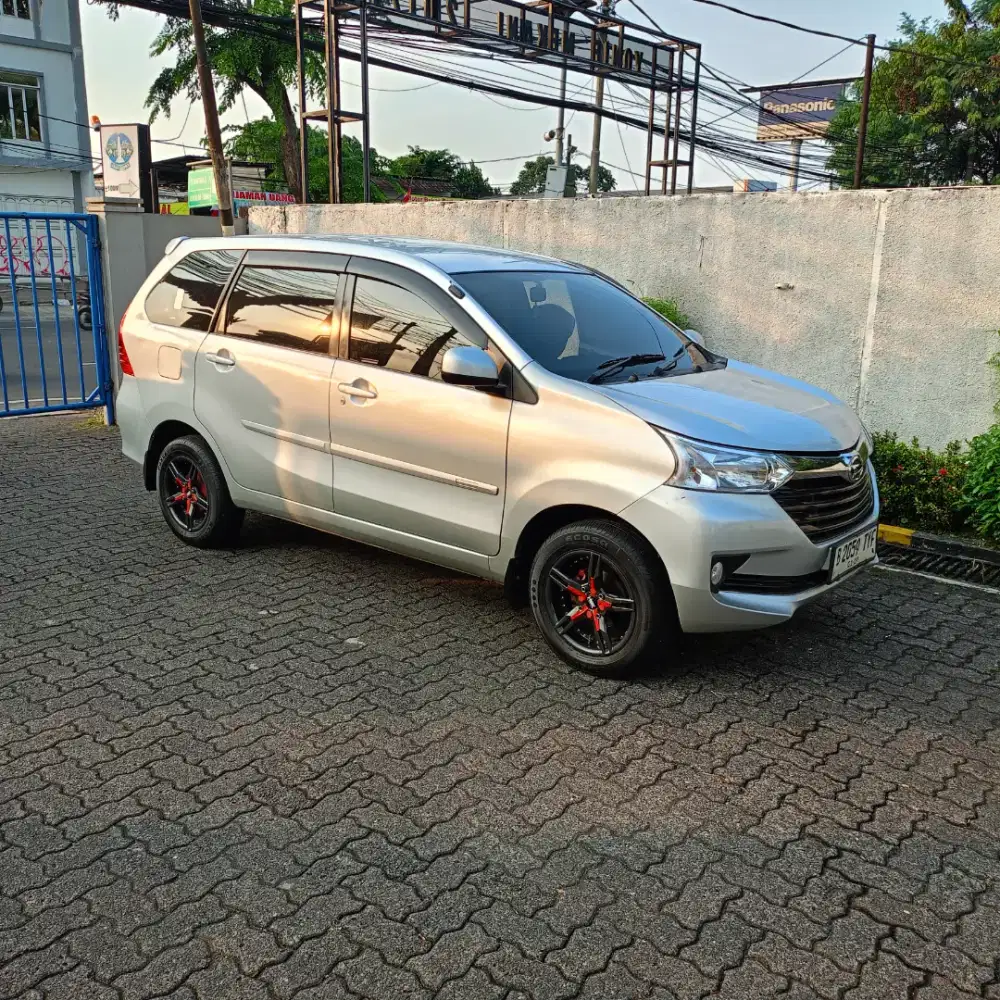 XENIA R AT 2018 DP 6 JT nego sampai deal