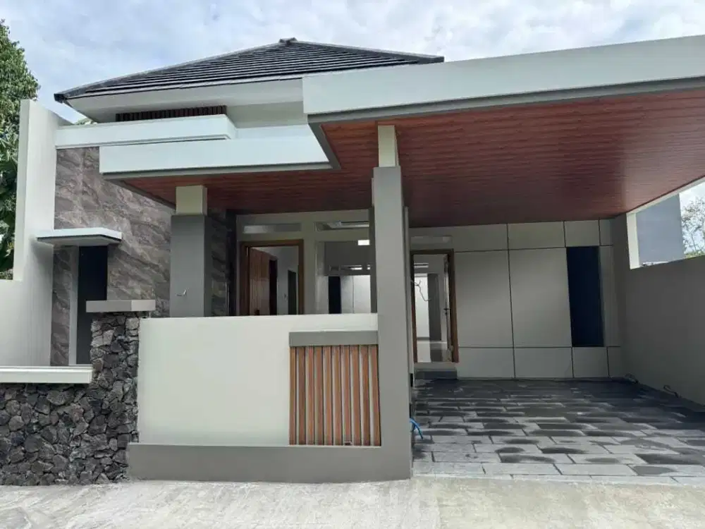 Dijual Rumah Tropis Modern Luas Di Jalan Kaliurang Km 13 Jogjakarta