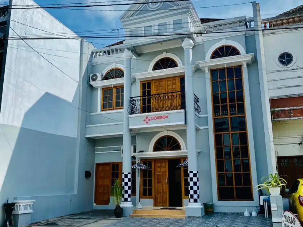 Full Furnished Dalam perumahan, Rumah Mewah 2 Lantai Dekat Terminal Jo