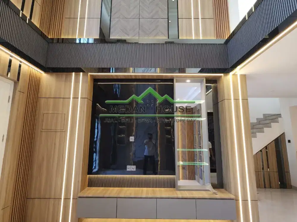 VILLA LUX JEWEL PARK JL. STARBAN POLONIA