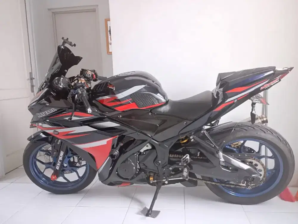 Yamaha R25  250cc
